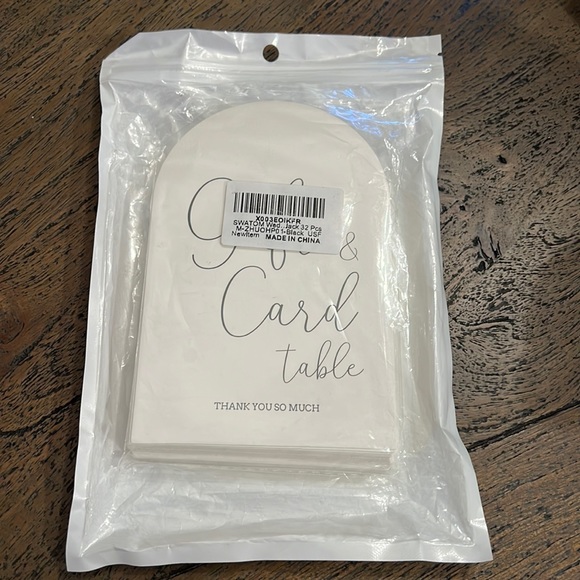 like new table numbers - Picture 1 of 3